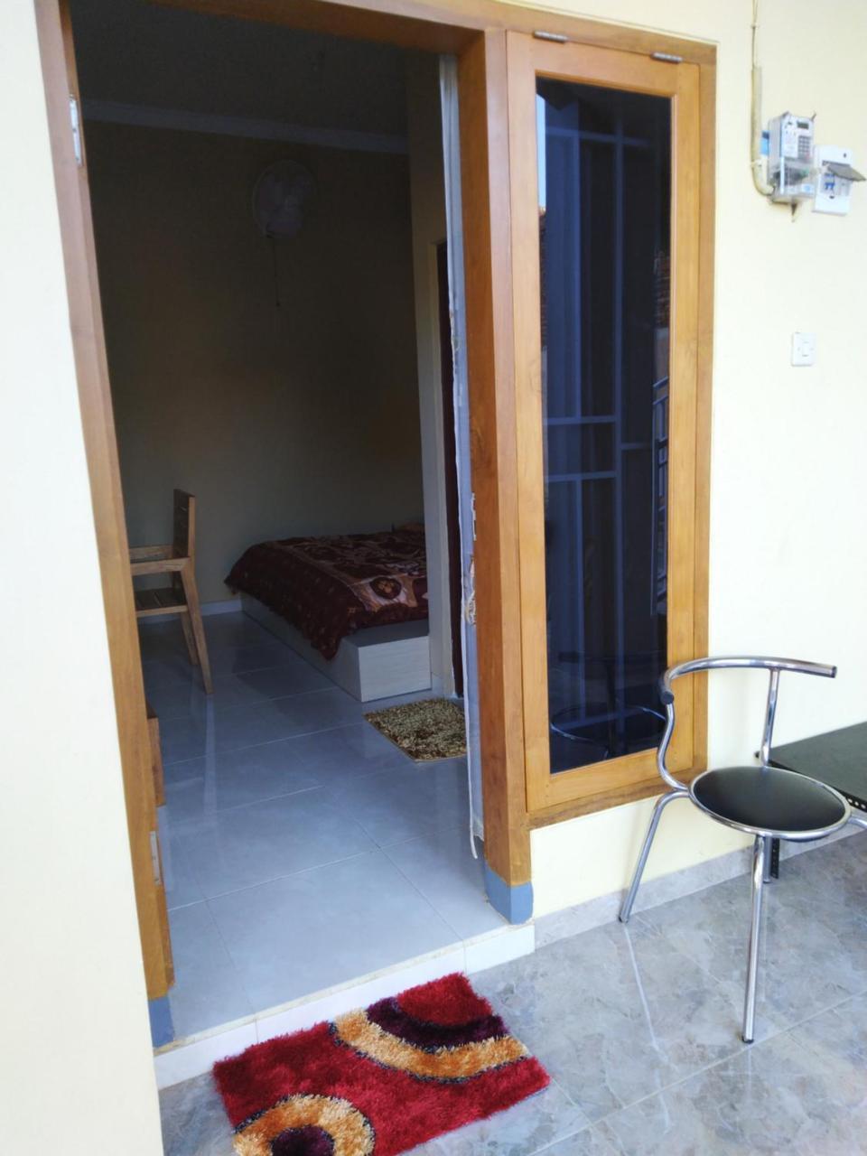 R3 Brawijaya Homestay Баньюванги Экстерьер фото